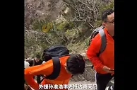 泰山队登泰山祈福已坚持20多年，部分球员从中天门爬山部分坐缆车