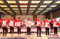 “小栓子”苏翊鸣“入团记”：这是追梦者的时代