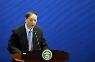 继续飙????多位媒体人暗示：足协纪律委员会主任王小平被查