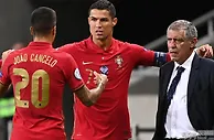 足球赛报：3-2！世界第30劲旅大爆发，9年纪录诞生，力压葡萄牙排名第一