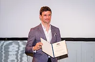 被授予巴伐利亚州社会功绩奖章，穆勒发文表示感谢