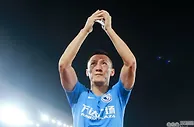 足球资讯：中国足球又一老兵告别！39岁还能拼满全场，曾是中国第一右后卫！