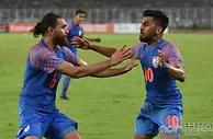 足球赛报：1-1！13亿人口大国爆大冷，8轮拿7分结束40强赛，远离世界杯71年