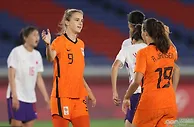 足球赛报：8-2！荷兰女足多名替补仍获胜，中国女足两员小将表现抢眼