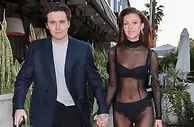 贝克汉姆儿媳穿着大胆！内衣外穿,穿透视装近乎“赤身”,身材傲人