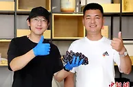 线上直播“新农具”助力“新农人” 河北小厂村闯出致富路