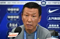 记者：崔康熙和泰山俱乐部经过近一天的沟通和谈判，最终敲定