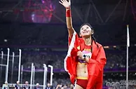 吴艳妮商业价值大缩水 代言品牌公开回应要换人 抢跑没成绩亏大了