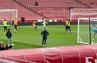 阿森纳4-1大胜，赛后队内替补球员留在场内加练