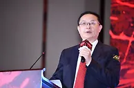 记者：李毓毅离开足协是被挤兑走的，他的口碑不是一般的好