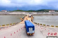 中越边境广西东兴边民互市贸易区恢复通关