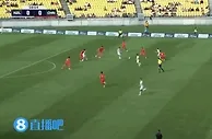 差一点！国足反击，武磊半单刀打门被门将扑出