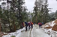 小山村对接大市场 偏远山区村支书探寻“致富经”