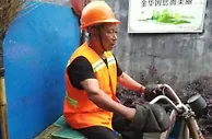 环卫工人捐款助人40余年：“做好事一定不会吃亏”