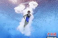 全红婵跳板首秀夺冠，跳水梦之队世锦赛百金达成！