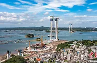 广西最长跨海大桥龙门大桥西主塔顺利封顶