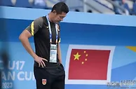 真相大白！国少亚洲杯出局杨晨委屈，直播画面暗示有人垂帘听政！