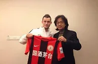 前贵州人和外援：中国球员战术素养问题很大，教他们10次仍教不会