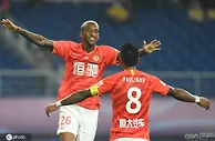足球资讯：中超冠军争夺战后将现场颁奖 夺冠球队可以现场领取火神杯