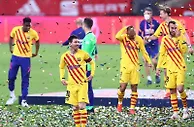 足球赛报：进球之王＋冠军之王！梅西连续13个赛季进球30＋斩获35座冠军奖杯