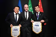 合影：杜兆才、因凡蒂诺、陈戌源...