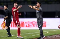 足球赛报：中超首支2次换帅球队出炉！15连败，43岁国足名宿下课，新帅3选1