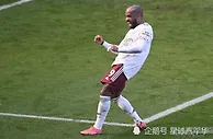 足球赛报：疯狂大逆转！阿森纳3-1胜莱斯特城 超级飞翼独造3球