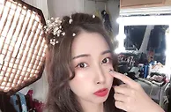 足球宝贝：五官深邃S型身材美女娜娜米 極品身材超美挺火辣性感曲線太誘人了