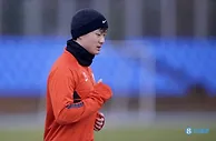 山东泰山球员、主帅郝伟之子郝海毅租借加盟青岛海牛