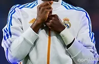 足球资讯：5年合同！足坛一夜又诞生新的“一亿欧先生”，皇马真有钱