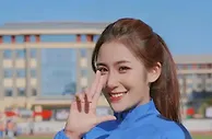 弃医从足的女孩：从国企跑回球场