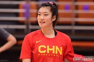 篮球资讯：央视直播篮球世界杯预选赛，北京冬奥会旗手确定，球迷春节有福了