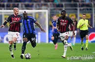 足球资讯：AC米兰总比分0-3无缘决赛，欧冠四强超预期，莱奥复出是好消息
