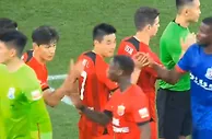 武磊、王燊超：咦？好你个卡隆叛变了