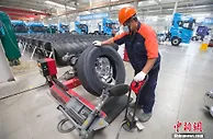 二季度中国汽车产业景气指数为12 处于蓝灯区