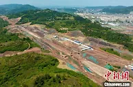时速350公里的成都经自贡至宜宾高铁站房开建