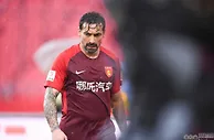 足球资讯：中超外援周薪TOP10，拉维奇80万镑居首，特维斯、奥斯卡分列二三