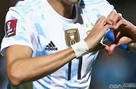 足球赛报：世预赛，阿根廷1-0乌拉圭26战不败，天使世界波苏神中柱