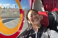 李佳悦晒照记录留洋生活，这腹肌真心慕了慕了