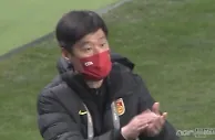 足球资讯：CCTV5直播，李霄鹏冲击首胜，洛国富复出领衔三叉戟，王大雷首发