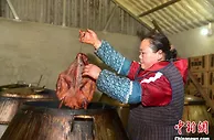 广西侗乡小岛腊味飘香 年销售额超1000万元