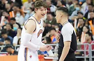 CBA前瞻：王哲林成上海X因素 北京首钢期待曾凡博