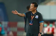 记者：崔康熙来泰山很大因素是法比奥，两人曾长期合作