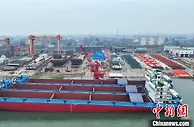 长江首艘130米纯LNG动力散货船开工