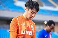 博主透露泰山队首阶段大名单：吴兴涵黄聪等不在列，买乌郎入选