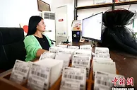 从围着锅台转到电商带货 河北霸州“巧媳妇”变身“新主播”