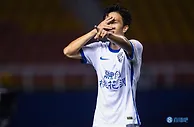 谢鹏飞中超第200场里程碑，他前199场比赛31球26助