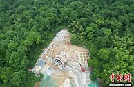 池黄高铁磨盘尖2号隧道全隧顺利贯通