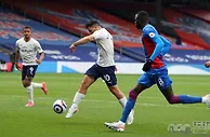 足球赛报：英超-阿圭罗进球 曼城2-0客胜 领先13分夺冠在望