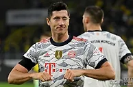 足球赛报：3-1！欧冠争冠格局变天！巴黎遇到一大劲敌，或再次无缘大耳朵杯